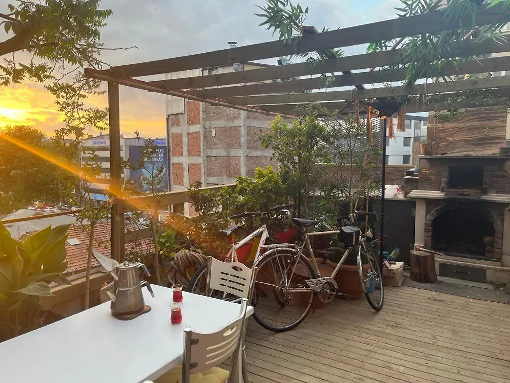 Central Apartment Kadikoy Terrace Bbq Close 2 Block Ferry Bull Metro Nighlife Istanbul