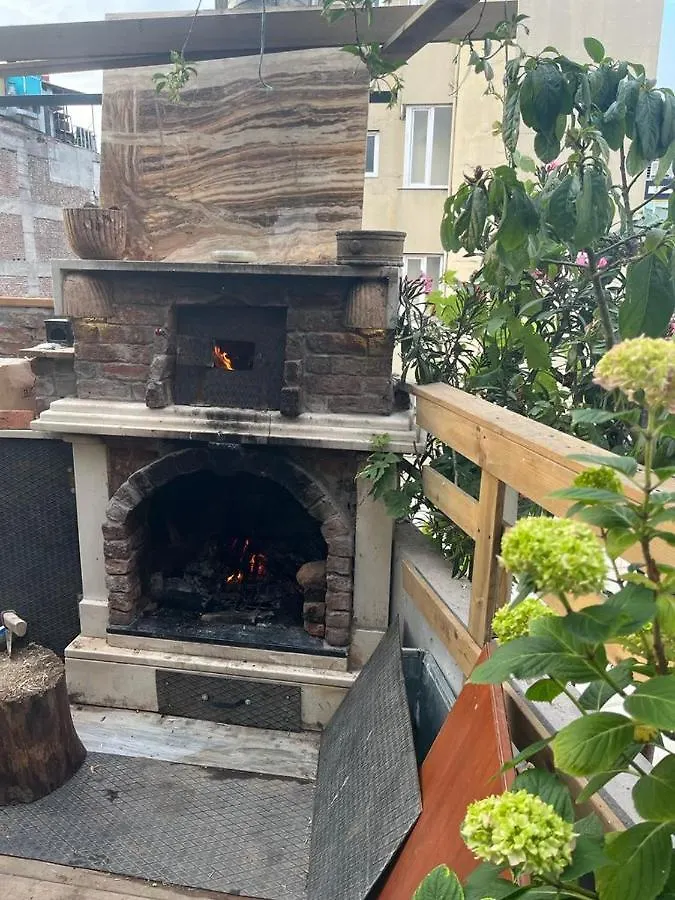 Central Apartment Kadikoy Terrace Bbq Close 2 Block Ferry Bull Metro Nighlife Istanbul Turkey